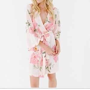 Plum Pretty Sugar Knee-Length Kimono Robe Size L